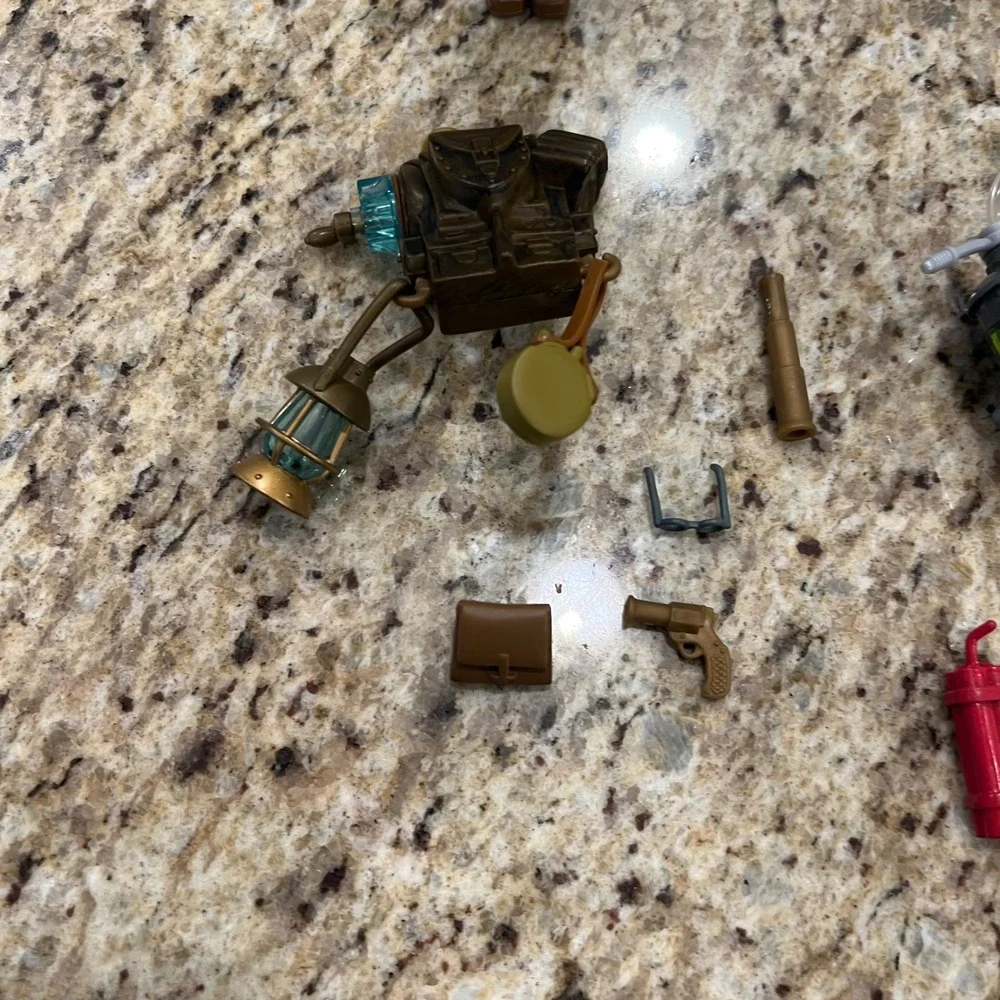 Disney Atlantis The Lost Empire Action Figure Lot Milo Mole Kida Accessories